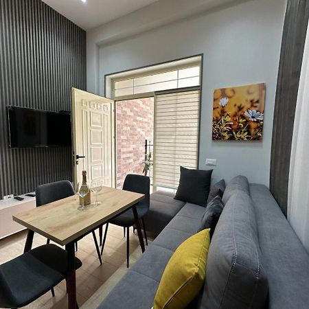 Palm Side Hotel Vlorë 外观 照片
