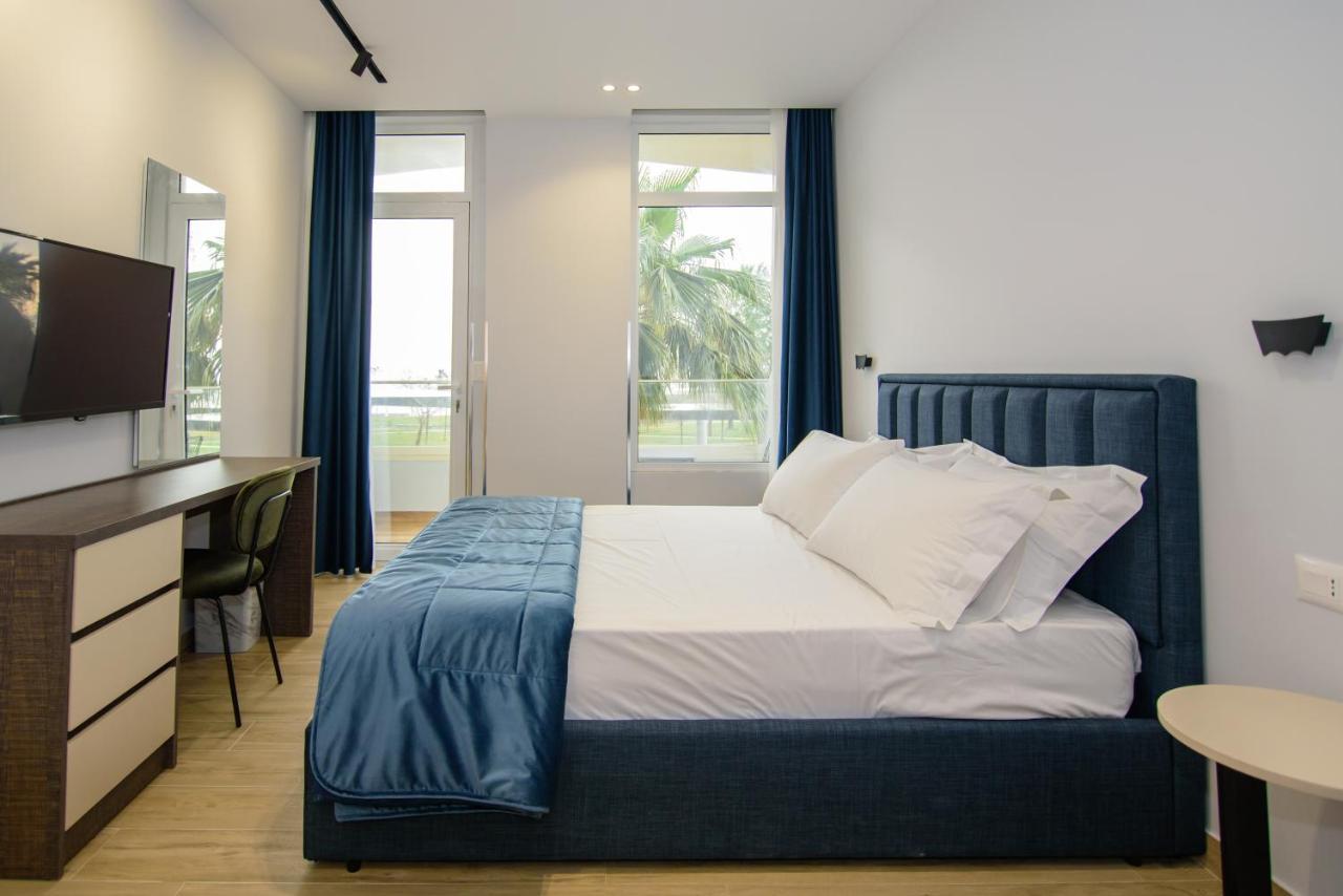 Palm Side Hotel Vlorë 外观 照片