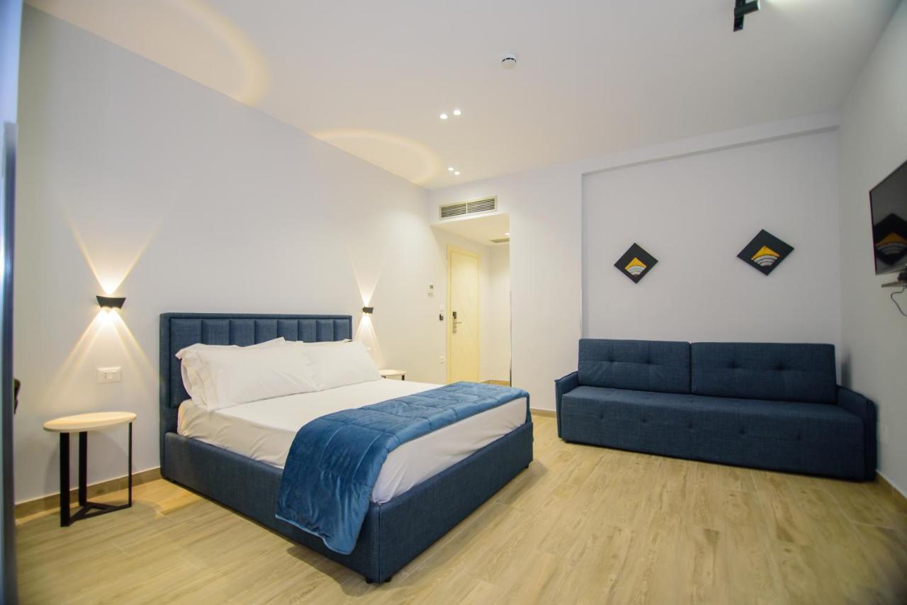 Palm Side Hotel Vlorë 外观 照片