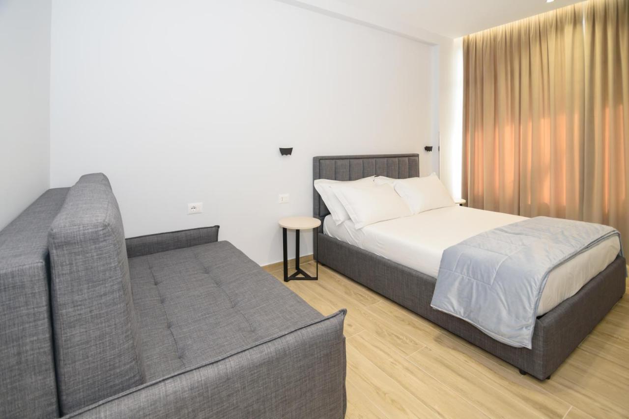 Palm Side Hotel Vlorë 外观 照片