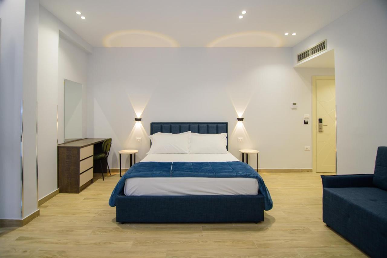 Palm Side Hotel Vlorë 外观 照片