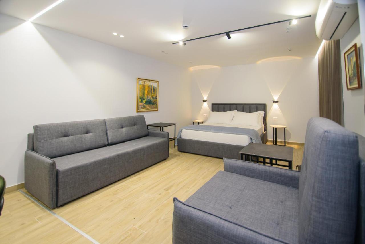 Palm Side Hotel Vlorë 外观 照片