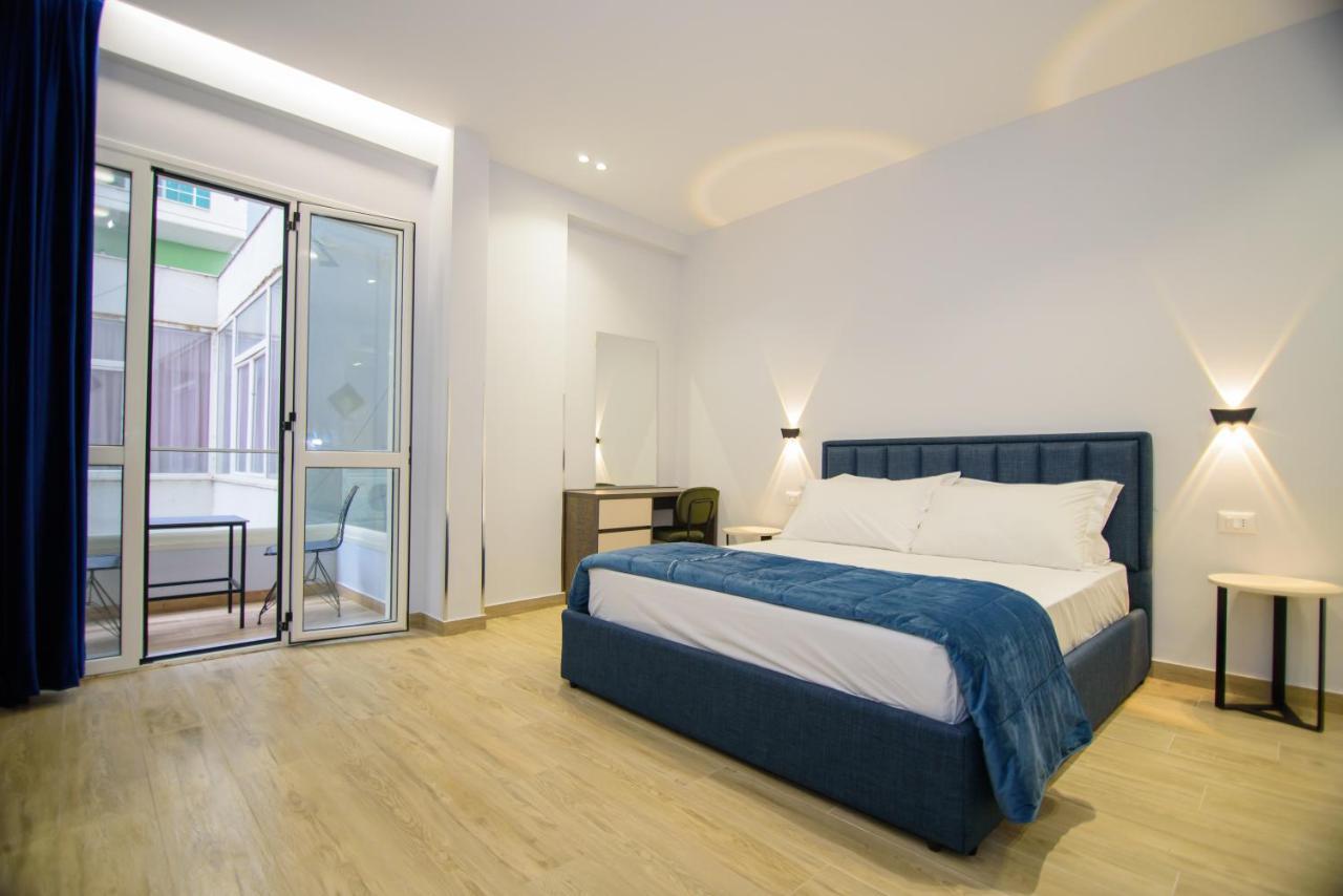 Palm Side Hotel Vlorë 外观 照片
