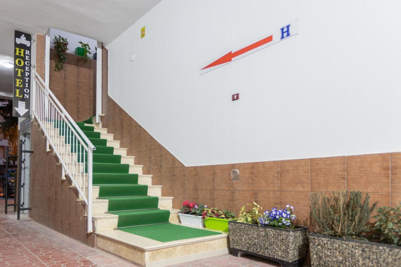 Palm Side Hotel Vlorë 外观 照片