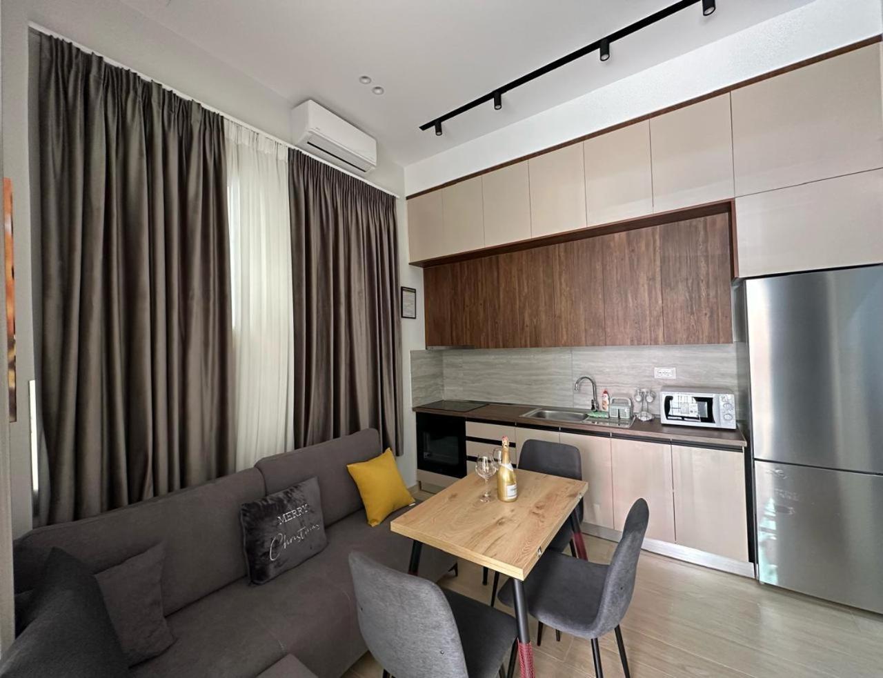 Palm Side Hotel Vlorë 外观 照片